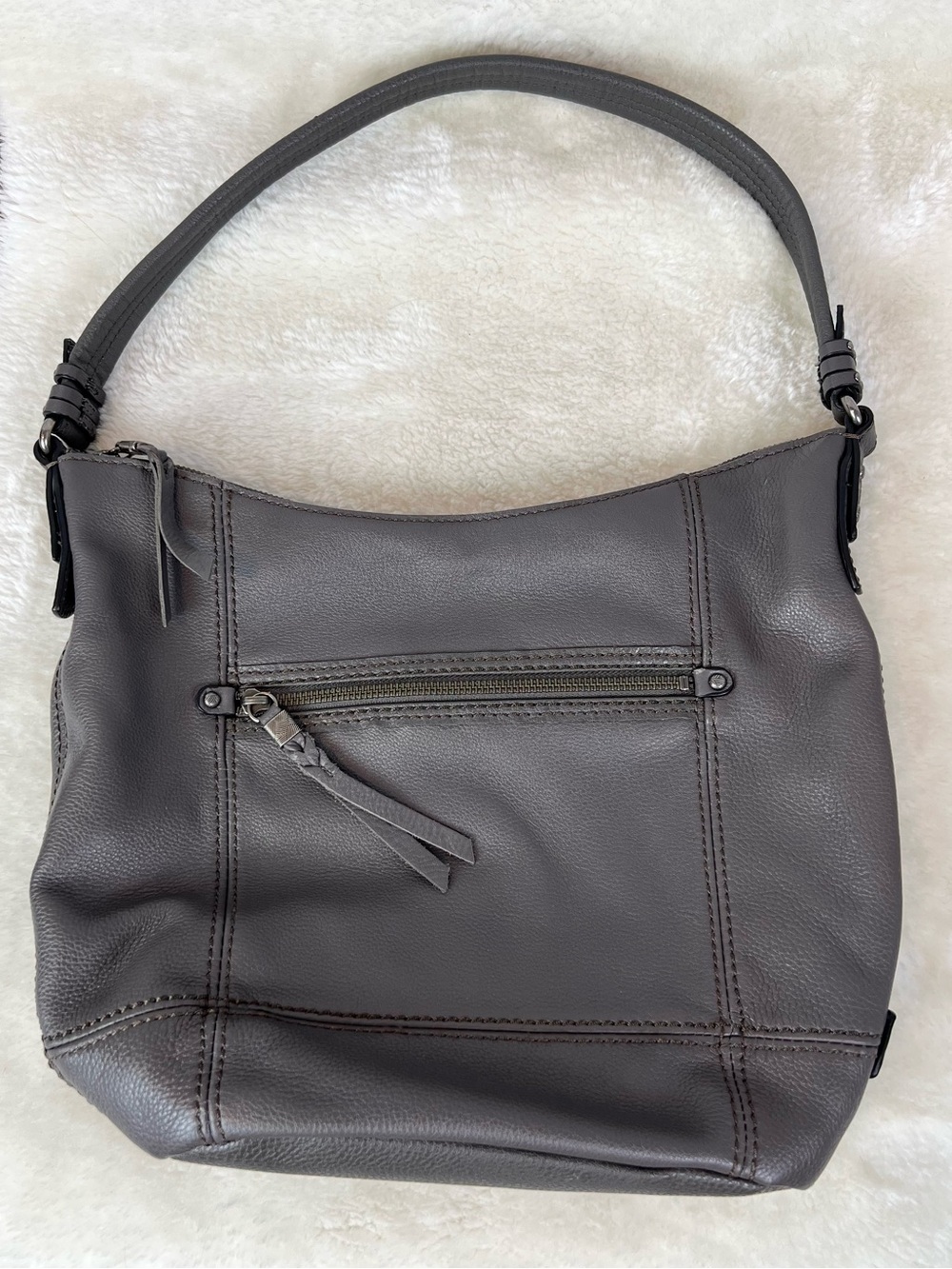 The Sak Leather Shoulder Hobo Bag in Charcoal Gray